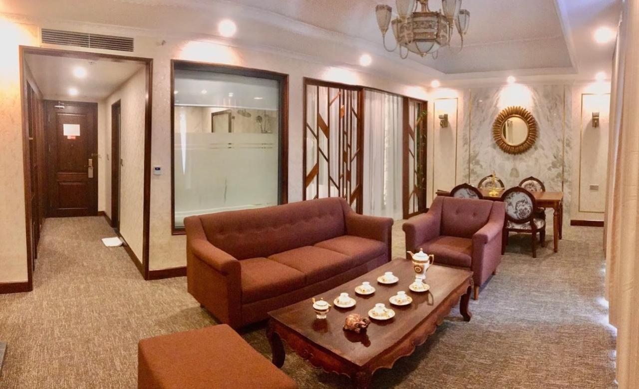 Phoenix Hotel Ха Жианг Екстериор снимка